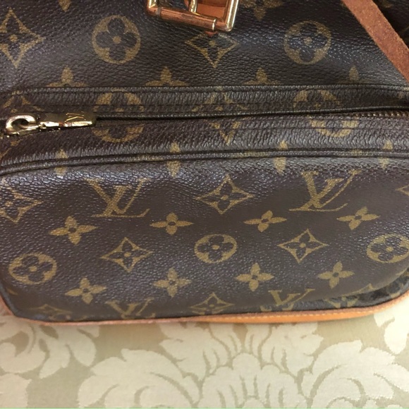 Authentic Louis Vuitton monogram backpack - Picture 5 of 5